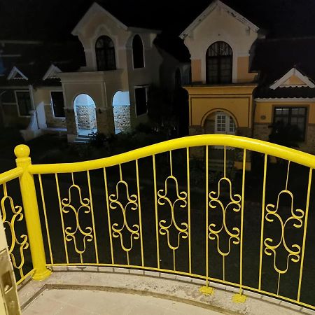 Villa Wubao Kota Bunga 3 Kamar Harga Budget Cinengangirang 外观 照片